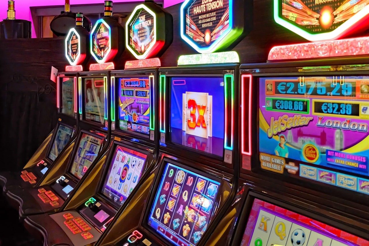 385 bet